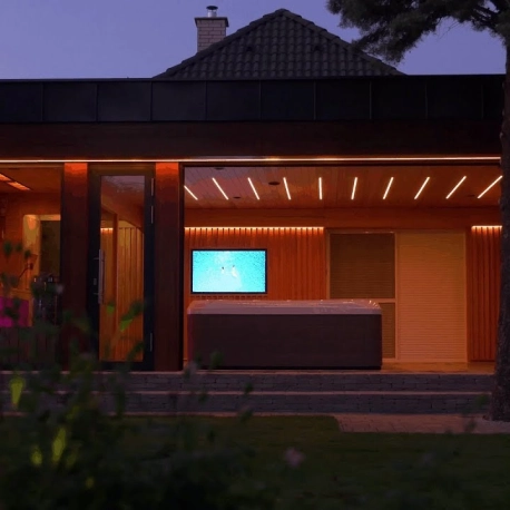 Kültéri wellness-teraszbeépítés jakuzzival